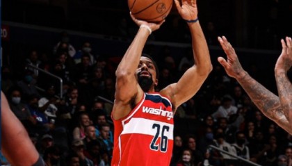  那不勒斯青年才俊闪耀，替补奇兵定胜局