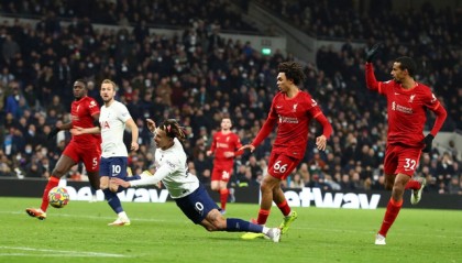  切尔西击退热刺，斯特林破门终结进球荒  